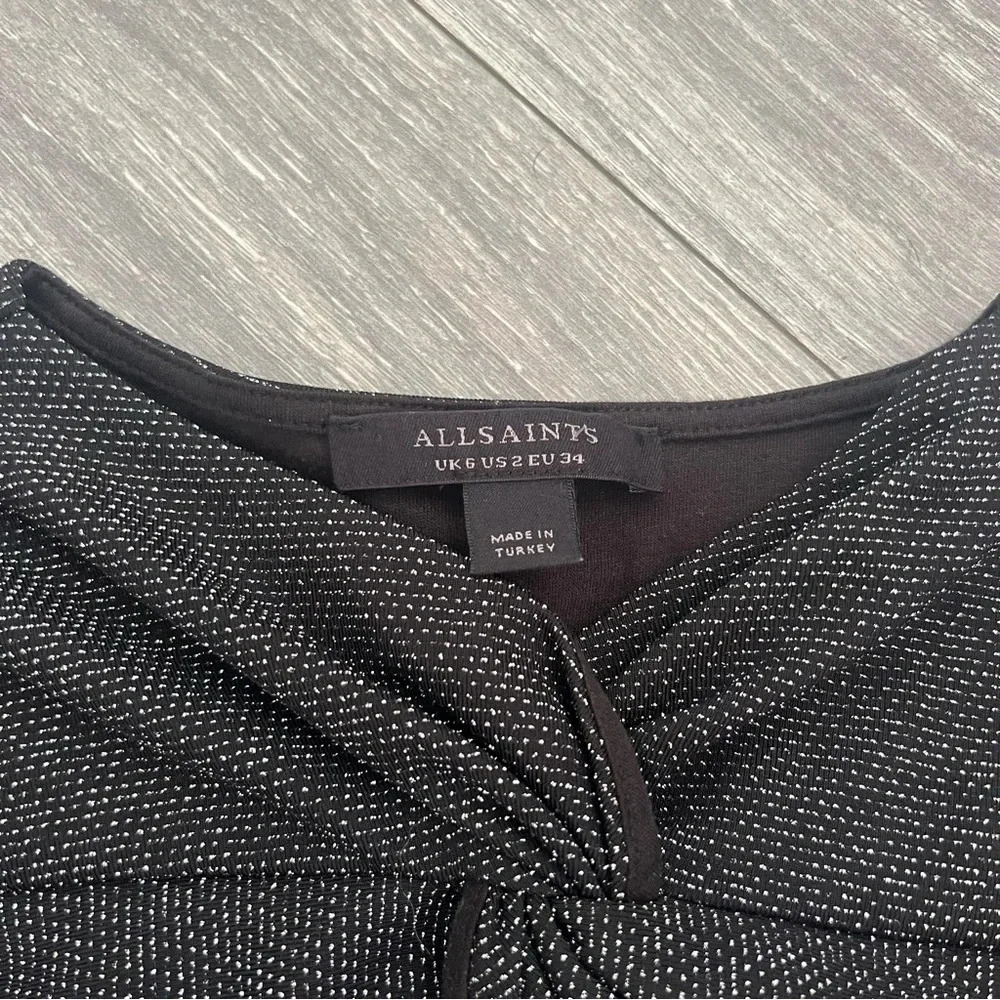 Women's All Saints Black Caelum Metallic Twist Detail Top sz2 - Picture 4 of 8